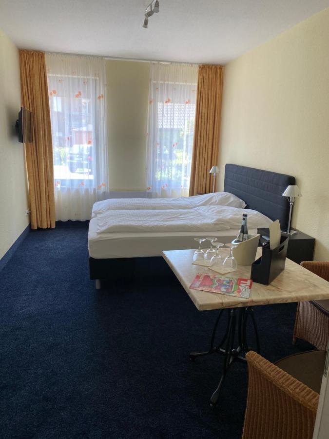 Nordseehotel Benser Hof Am Hafen Bensersiel Kültér fotó