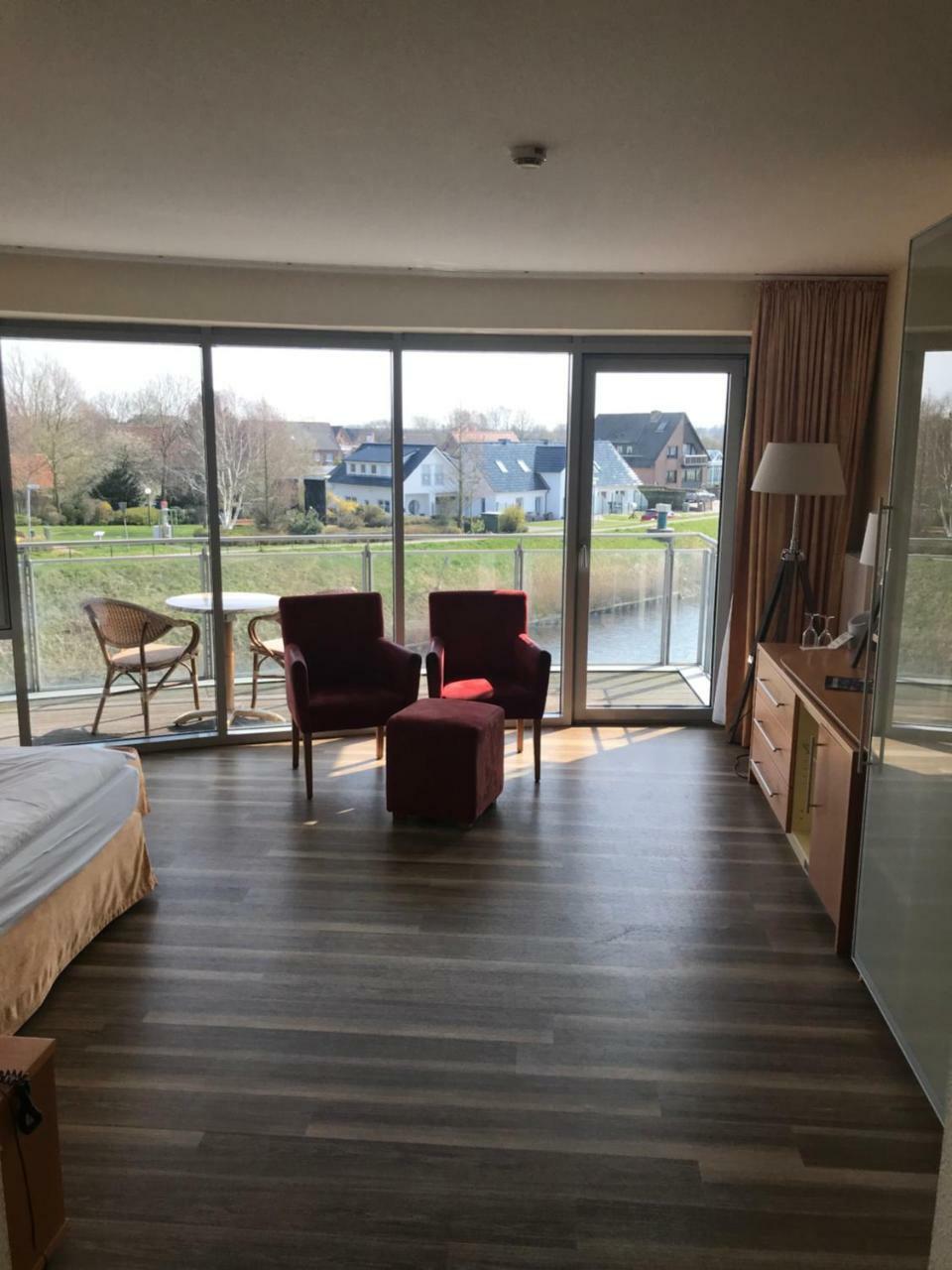 Nordseehotel Benser Hof Am Hafen Bensersiel Kültér fotó