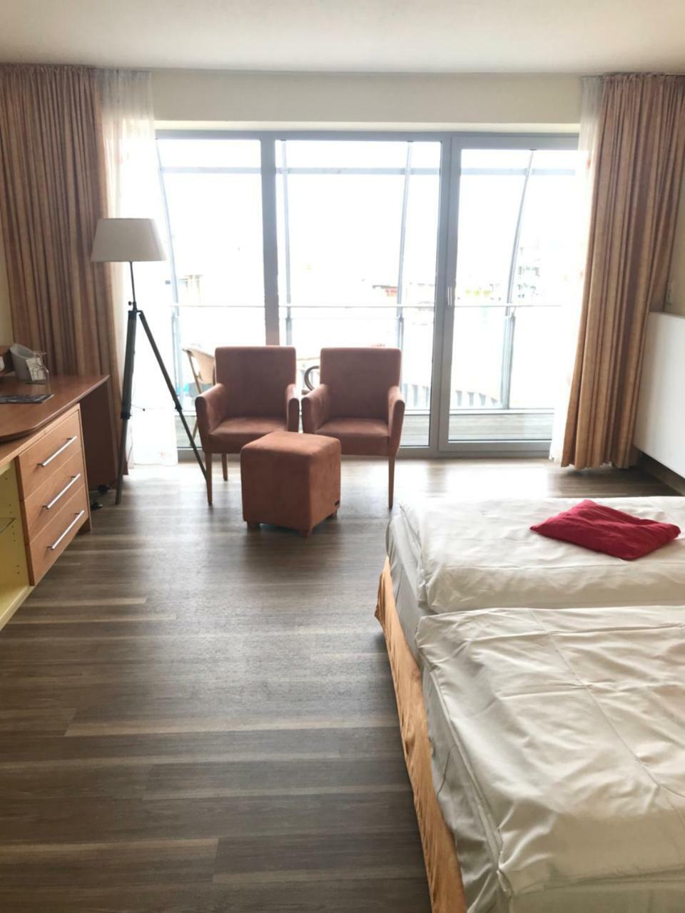 Nordseehotel Benser Hof Am Hafen Bensersiel Kültér fotó